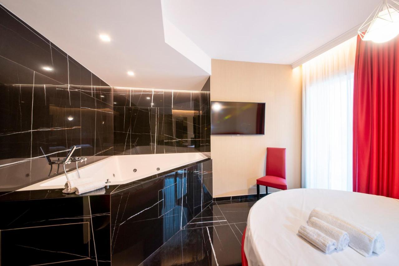 Hotel Xbusiness Nola Ngoại thất bức ảnh
