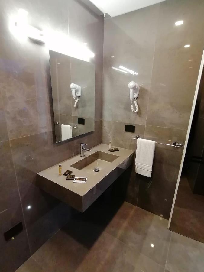 Hotel Xbusiness Nola Ngoại thất bức ảnh
