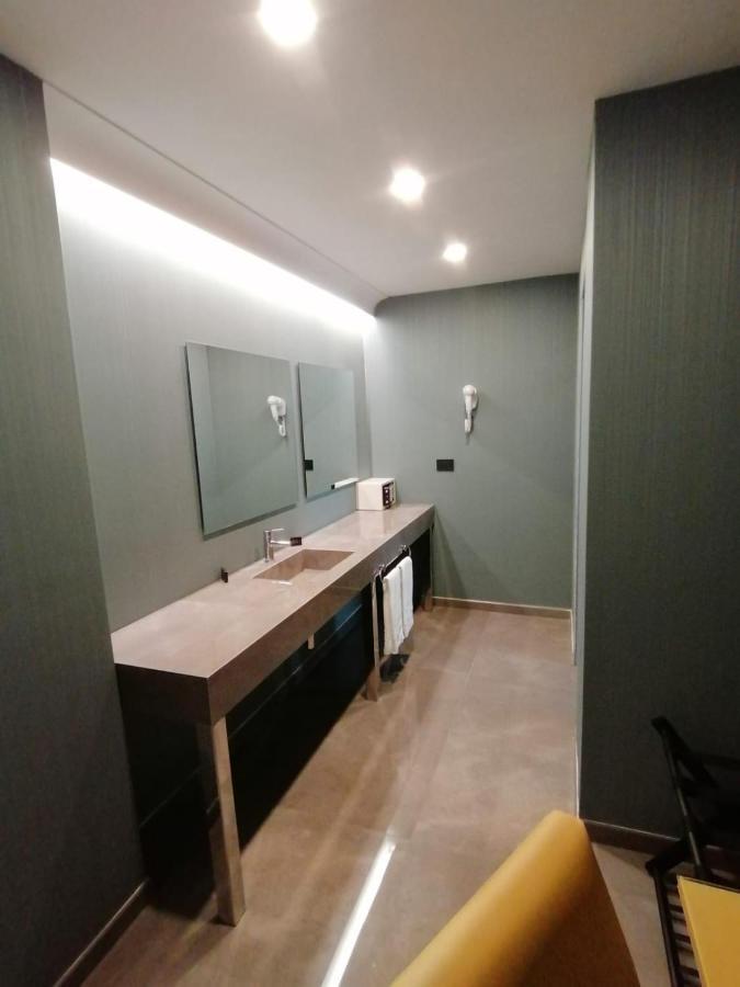 Hotel Xbusiness Nola Ngoại thất bức ảnh