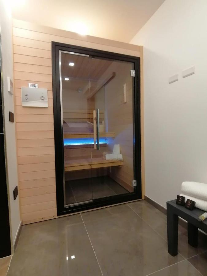 Hotel Xbusiness Nola Ngoại thất bức ảnh